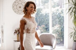 coupeuse-bruidsjurk-vermaken