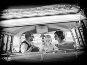 bruidsfotograaf-limburg-trouwauto-kinderen, Eric